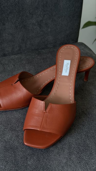 Коричневі босоніжки MAX MARA мюлі на ніжку 24,5