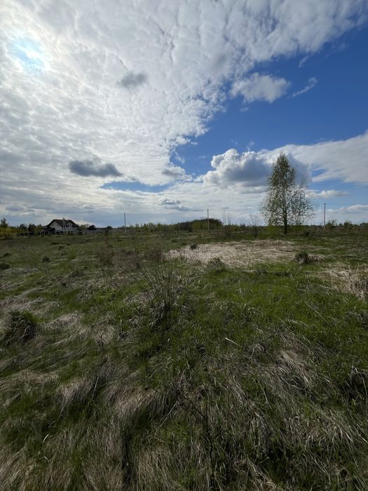 Рівна ділянка в затишному місці
