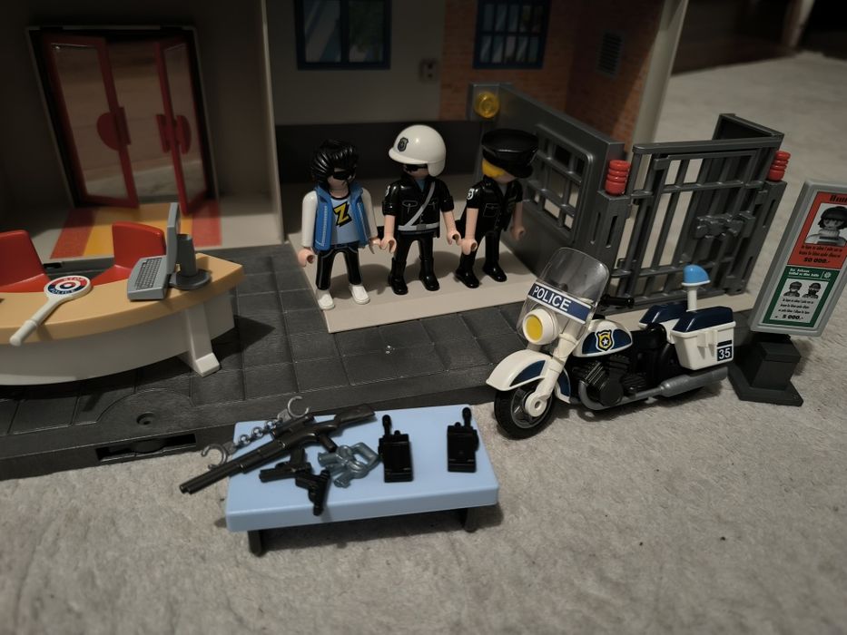 Playmobil 5299 komisariat policji city action