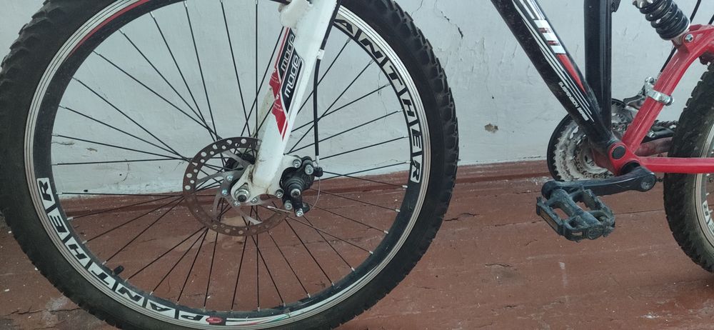 Спортивний велосипед