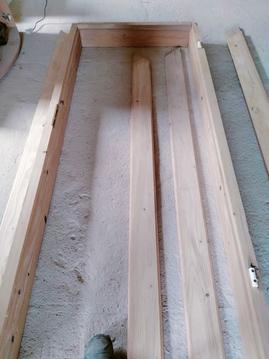 Ościeżnice drewniane 80cm