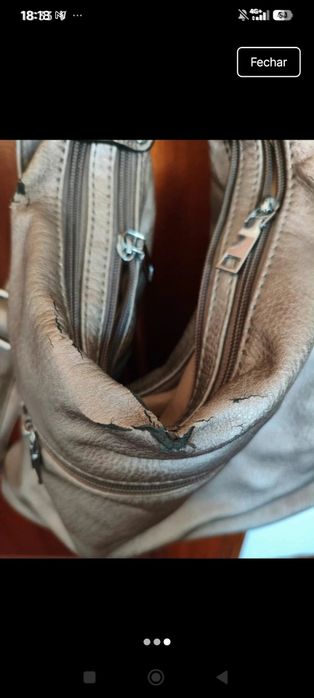 Bolsa-mochila com muita arrumação