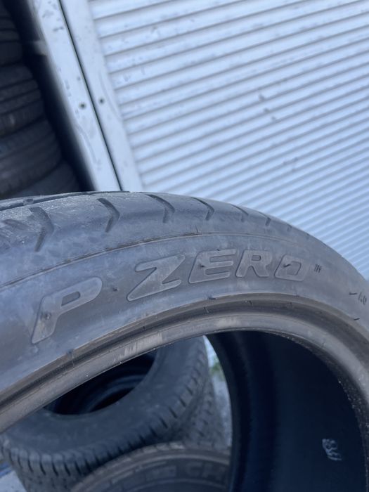 Продам комплект шин Pirelli 255/35/20