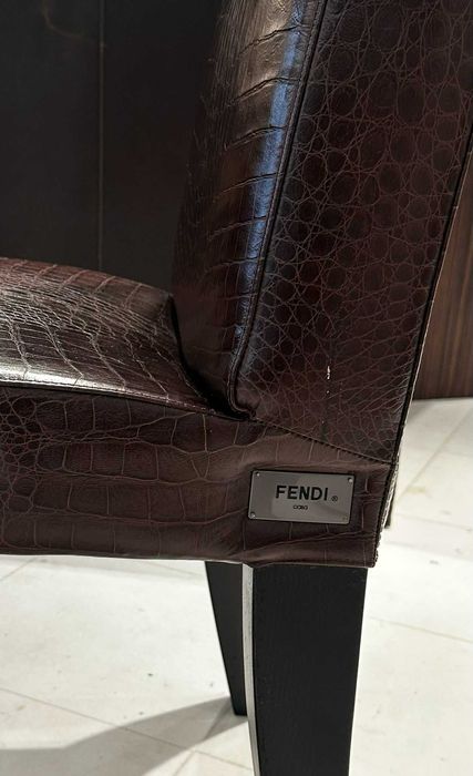 Mesa de Jantar e Cadeiras Fendi