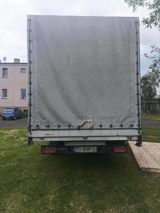 Iveco - samochód dostawczy