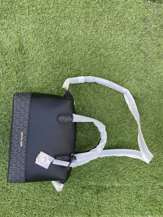 Mala Michael Kors ( Nova com etiqueta )