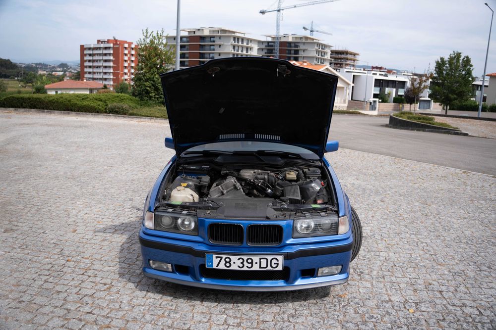 BMW 318 — fotografia 9