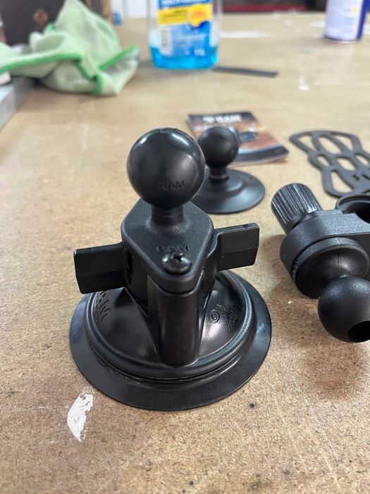 Kit Suporte Telemóvel RAM Mounts X-Grip + Multi-Bases (Ventosa, Guiador, Mota)