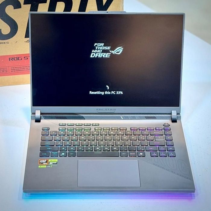 ASUS ROG STRIX G614PR CPU: Ryzen 9 8940HX RAM: 32 GB DDR5 SSD: 1 TB Nvme  VGA: 12 GB Nvidia Gforce RTX5070 Ti . Состояние нового