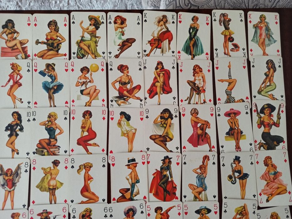 Карты игральные.