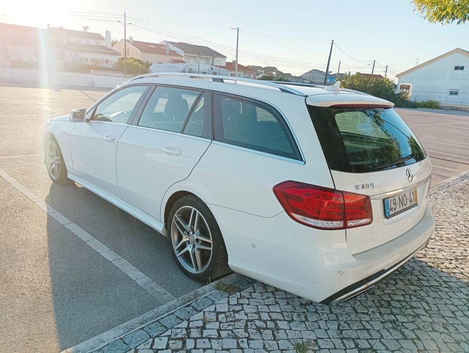Mercedes E 250 Sw AMG 204 CV  Caixa Automática  de 7 velocidades  e 7 Lugares e Tecto panorâmico e de abrir