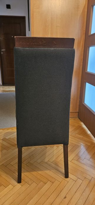 Krzesła drewniane – 6 szt. – stan dobry