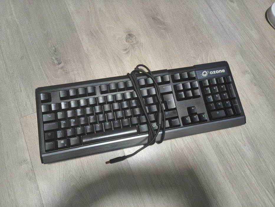 Teclado Mecânico Ozone Strike X30 (Switches Vermelhos) – Layout PT