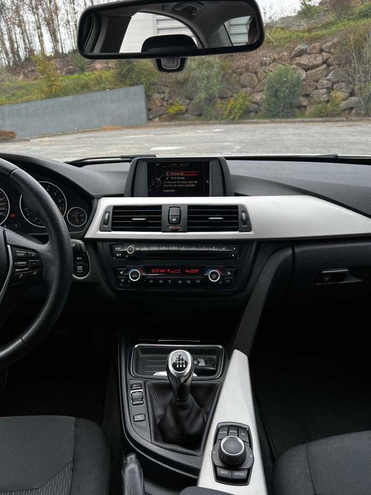 BMW 316i 1.6 Turbo (F30) - 2015