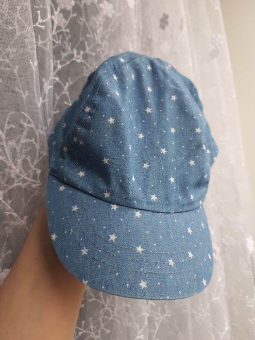 Блакитна кепочка george