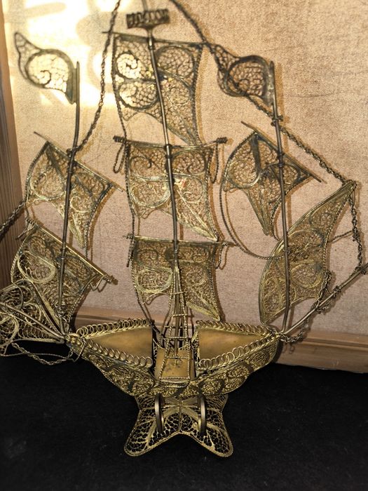 Caravela  Antigo em Filigrana - Uma Obra de Arte Única
​Magnífico na