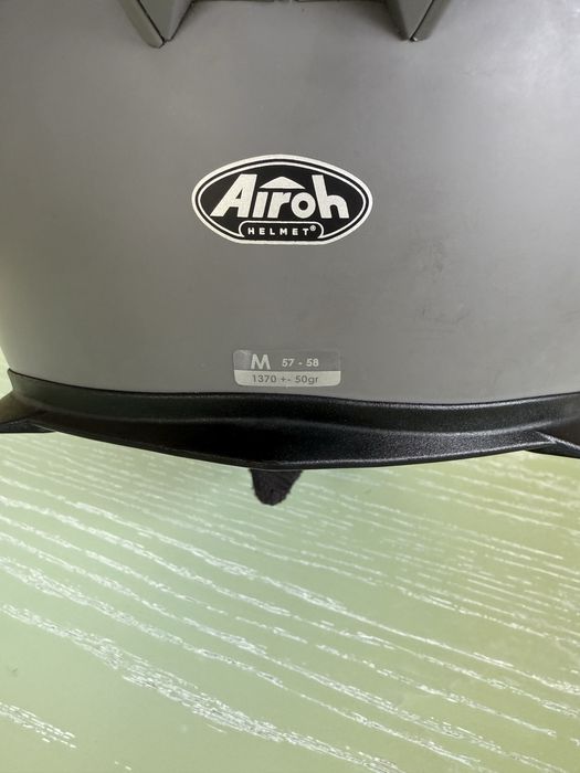 Vendo Capacete Mota Airoh GP550S