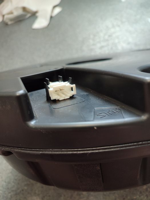 Сабвуфер Ауди Ку 3 Audi Q3