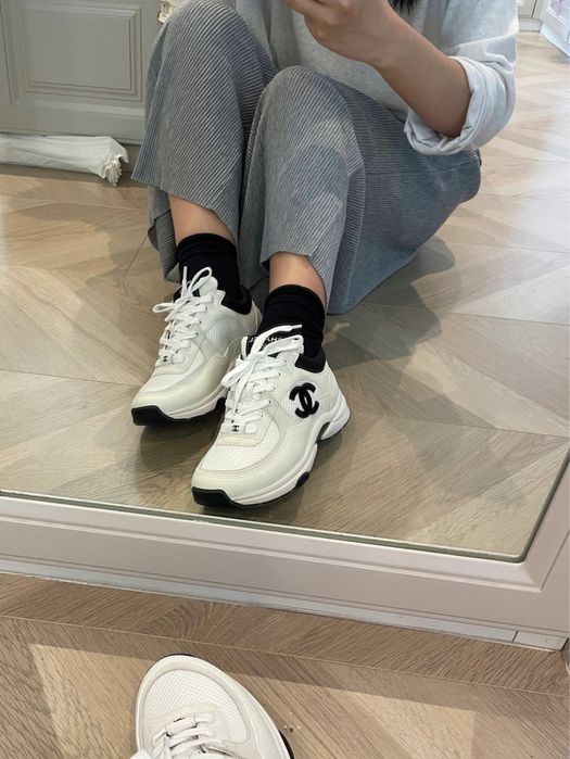 Sneakersy Chanel white