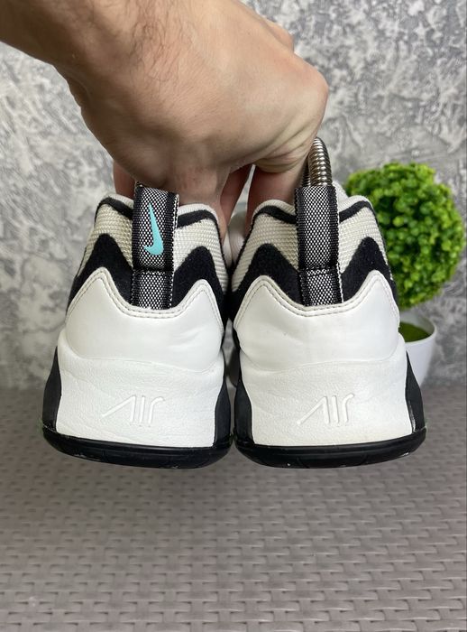 Nike Air Max 200 кроссовки 39 размер спортивные черно-белые