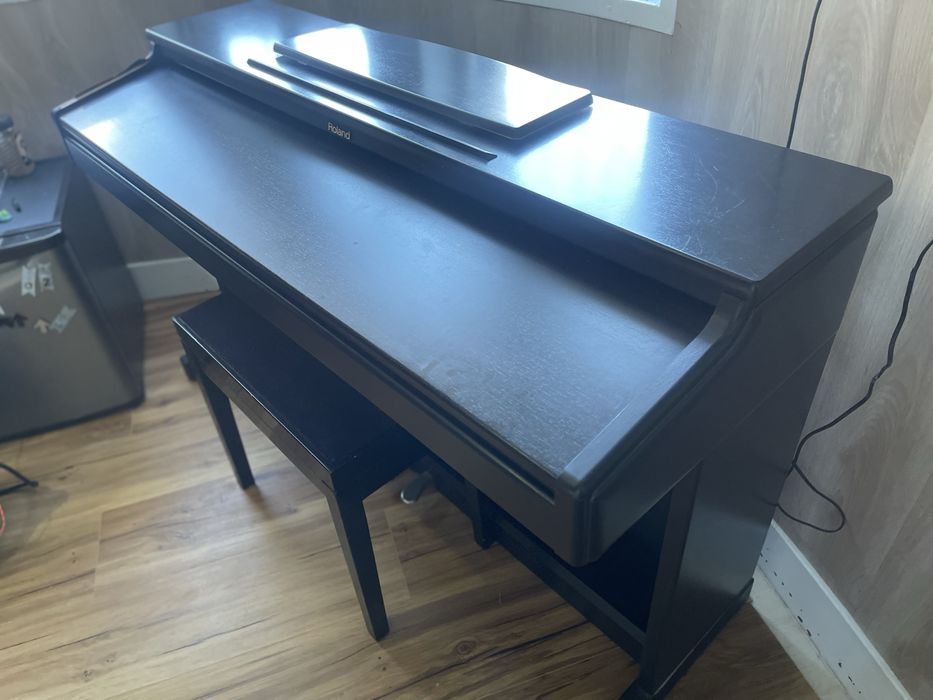 Roland  HP-237 e - Digital Piano