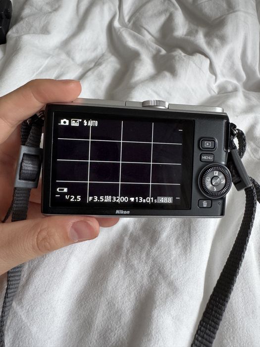 Nikon 1 J3 srebrny na częsci