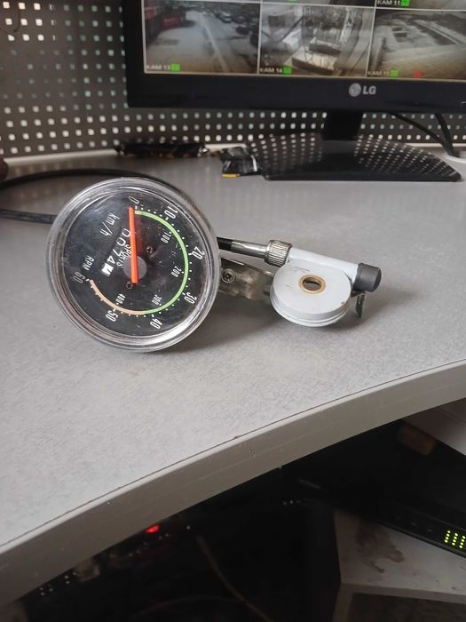 Велоспідометр на електро