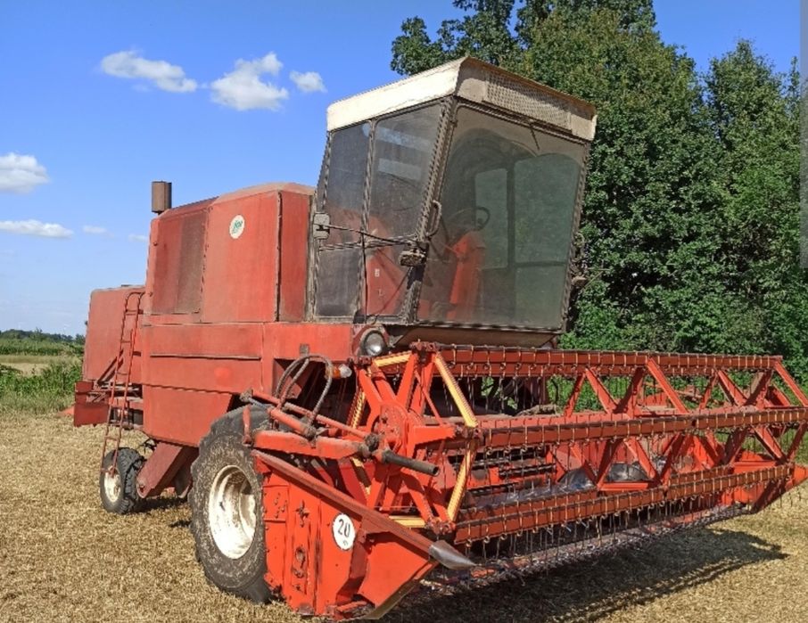 Kombajn bizon super z056