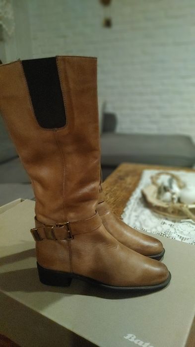 Kozacki skórzane BATA