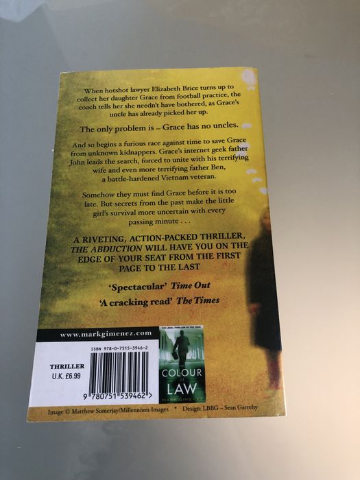 Livro em inglês - The Abduction