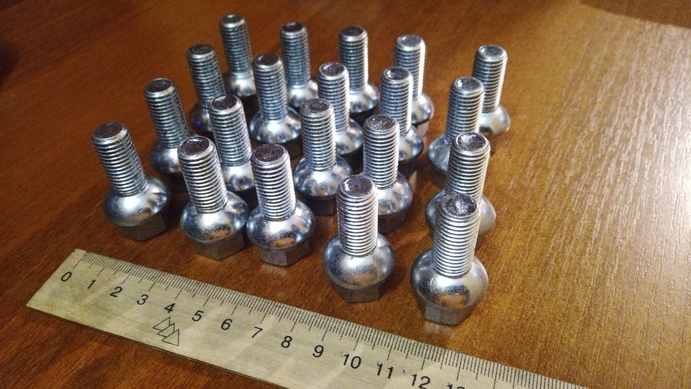 Колісні болти М12×1.5×24