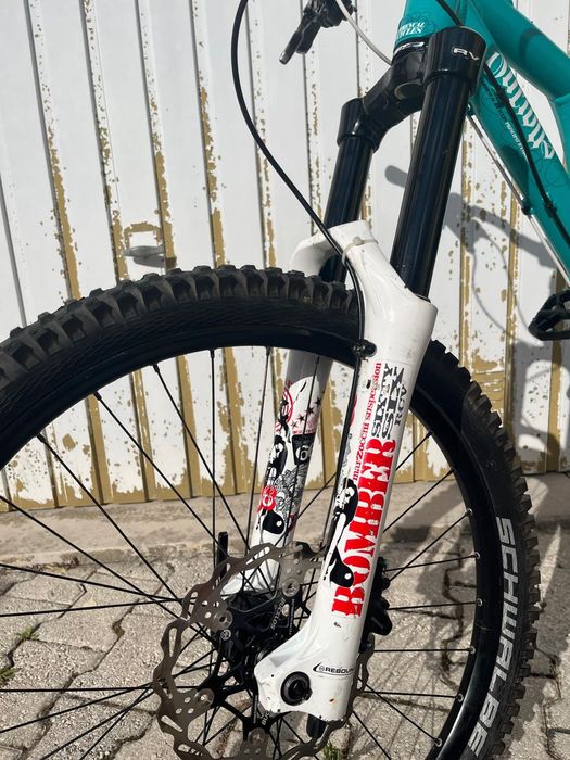 Bicicleta Commencal Furious – Downhill / Freeride