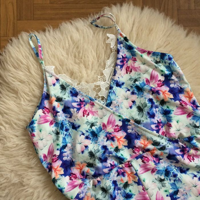 LIPSY kombinezon kolorowy kwiaty letni Michelle Keegan boho L 40 XL 42