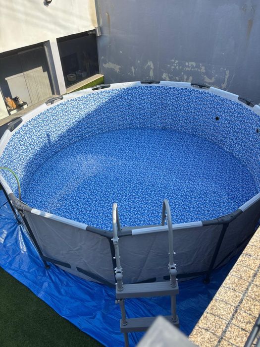 Piscina como nova Bestway