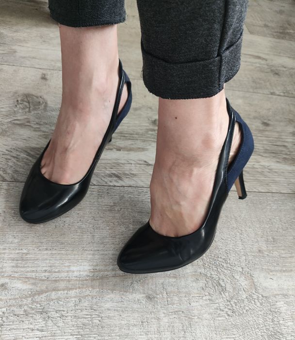 Lekkie wycięte szpilki lakierki 38 Profile na wiosnę lato