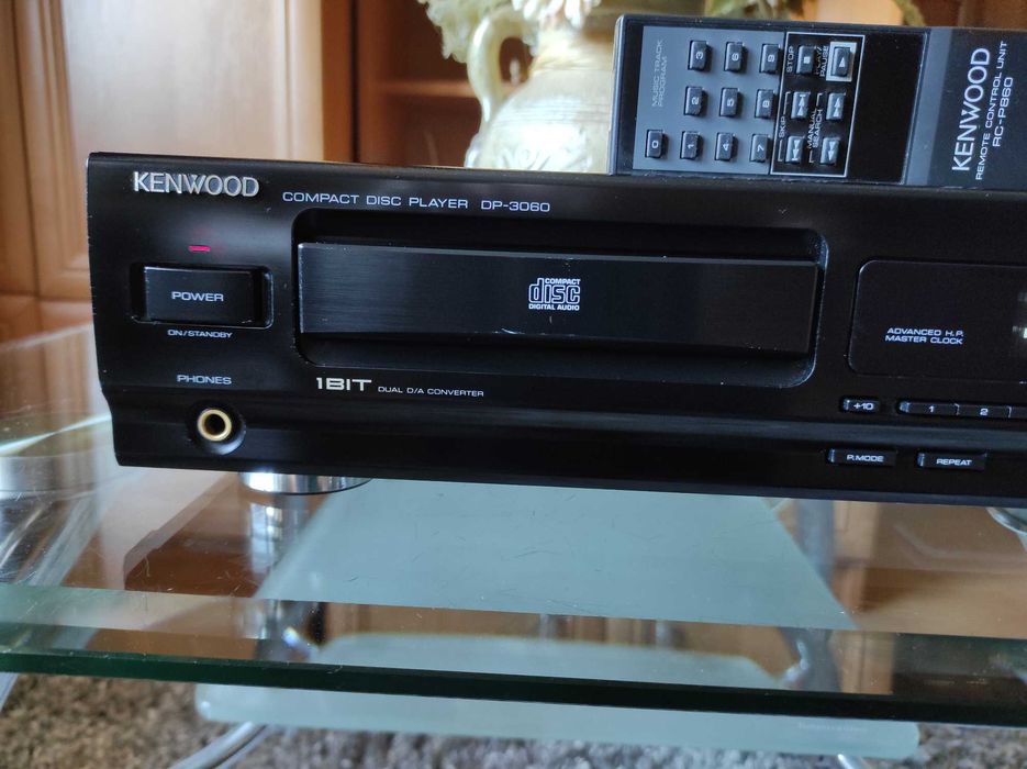 Odtwarzacz CD Kenwood DP-3060 + pilot