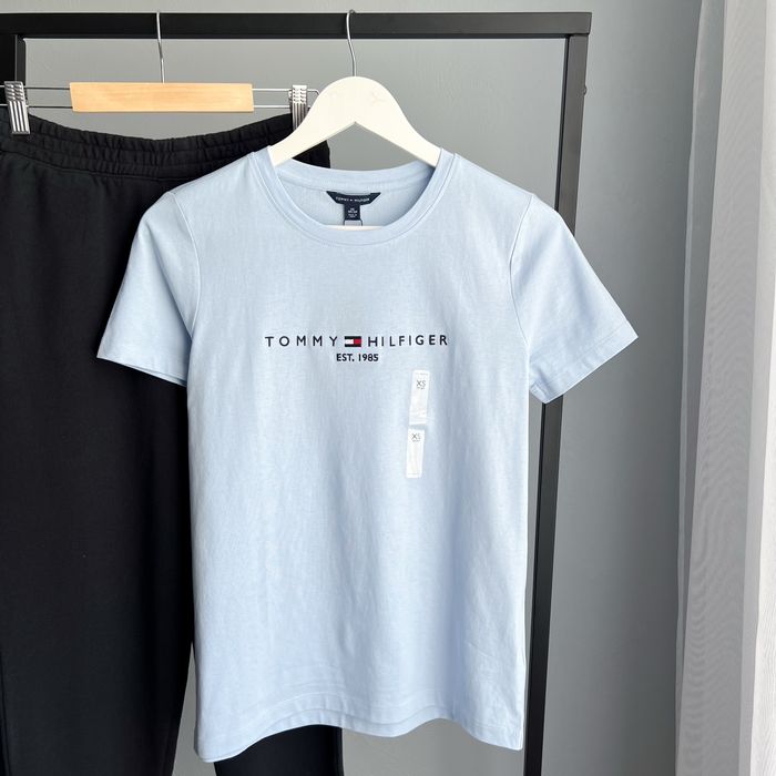 Жіноча футболка Tommy Hilfiger розмір XS, M
