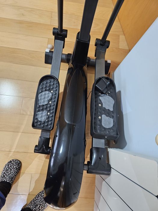 Pro Form Elliptical438922641964410881