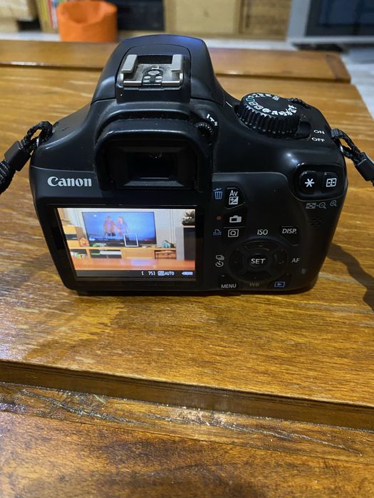 Lustrzanka Canon EOS 1100D mało używany