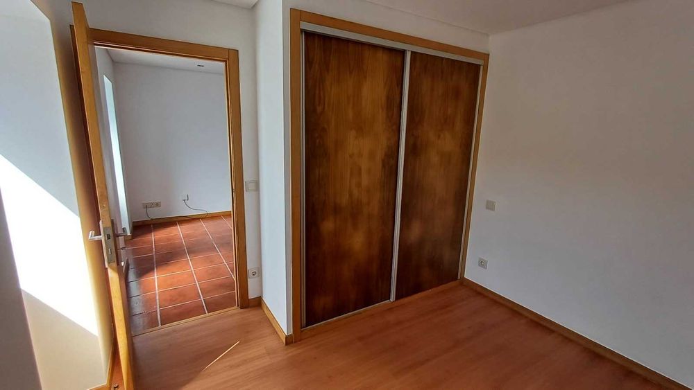 Arrenda-se apartamento T1 em São Roque