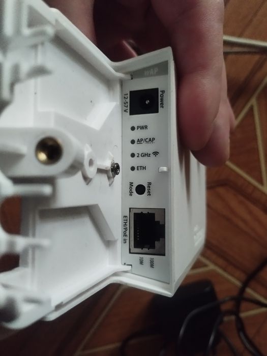 Mikrotik RBwAP2ND роутер + точка доступа
