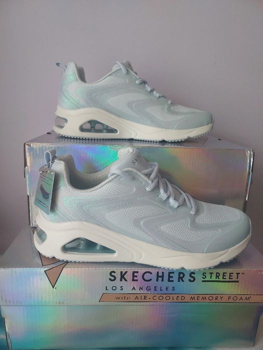 Фірмові кросівки Skechers 39