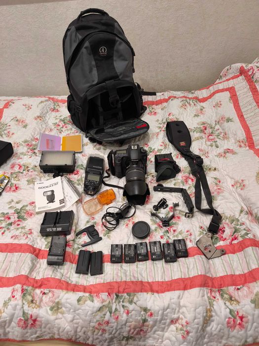Canon D60 + EF-S 17-55mm USM, Speedlite 600EXII-RT, Akcesoria, torba