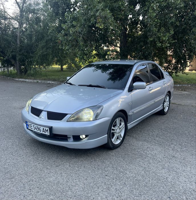 Продам Mitsubishi Lancer IX 2007 год 2,0 на механике