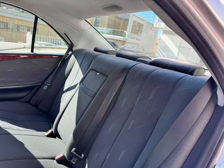 Mercedes-Benz E Class E200 CDI -Ano 2001 /433 000