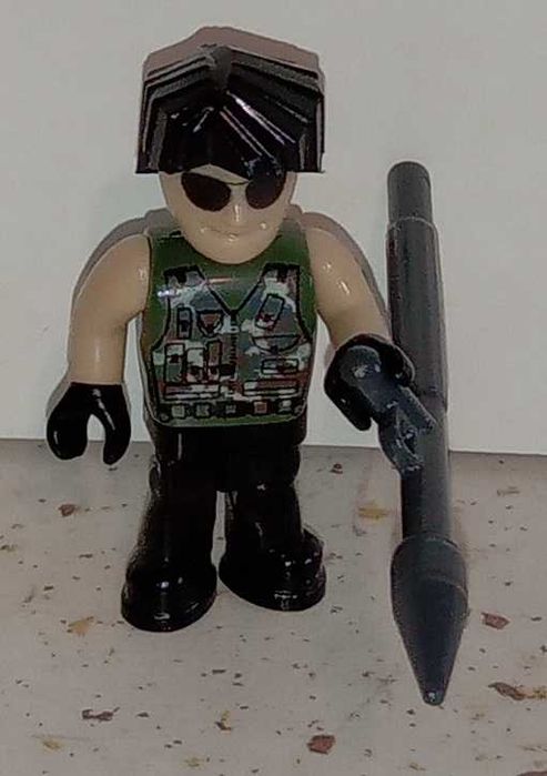 10 - LEGO Minifigures