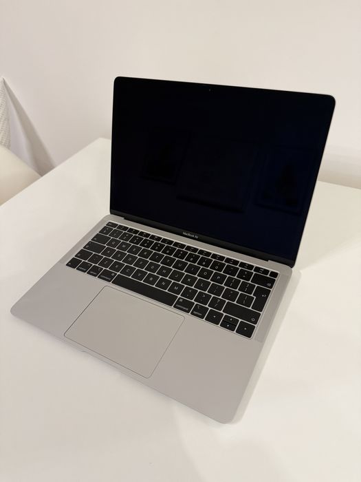 MacBook AIR 13 [128GB/8GB]