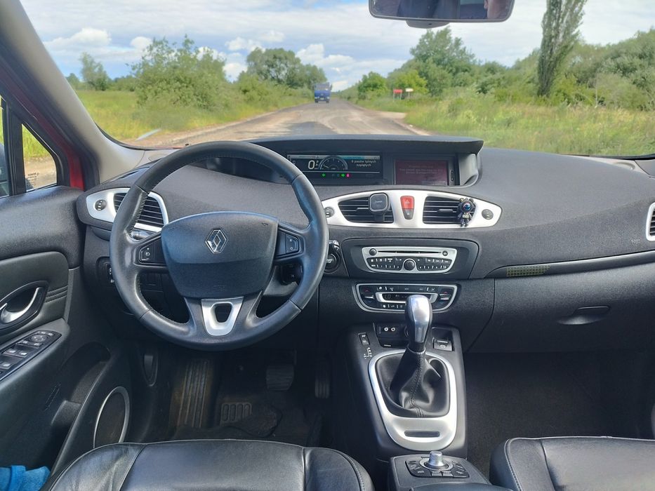 Рено Гранд Сценік автомат