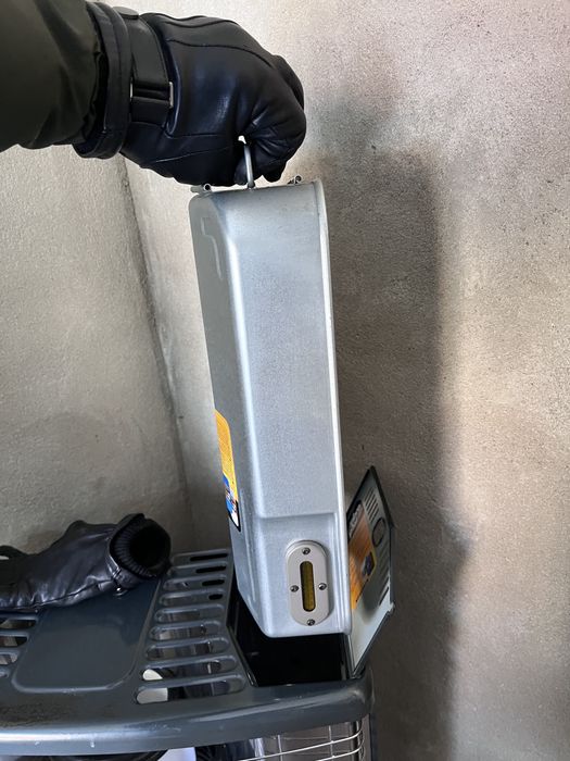 Japoński piecyk knotowy-naftowy ZIBRO R410C