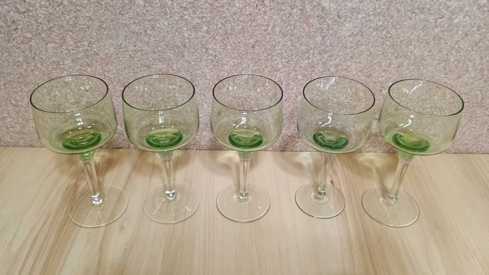 Бокалы Форма Абажур зеленое стекло Винтаж цена за 5 шт